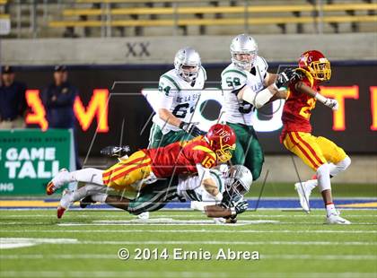 Thumbnail 3 in De La Salle vs. Jesuit photogallery.