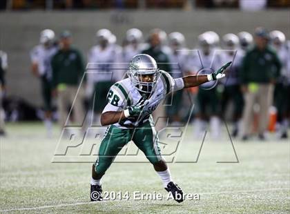 Thumbnail 2 in De La Salle vs. Jesuit photogallery.