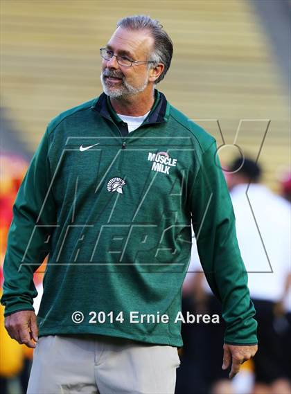 Thumbnail 2 in De La Salle vs. Jesuit photogallery.