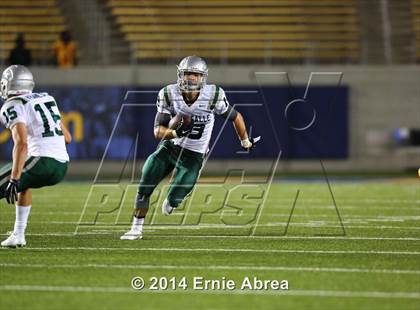Thumbnail 1 in De La Salle vs. Jesuit photogallery.