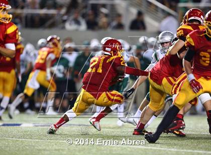 Thumbnail 1 in De La Salle vs. Jesuit photogallery.