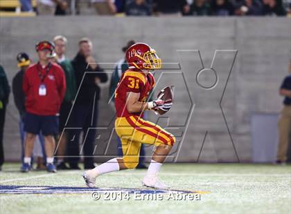 Thumbnail 1 in De La Salle vs. Jesuit photogallery.