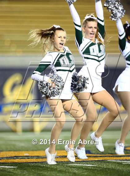 Thumbnail 1 in De La Salle vs. Jesuit photogallery.