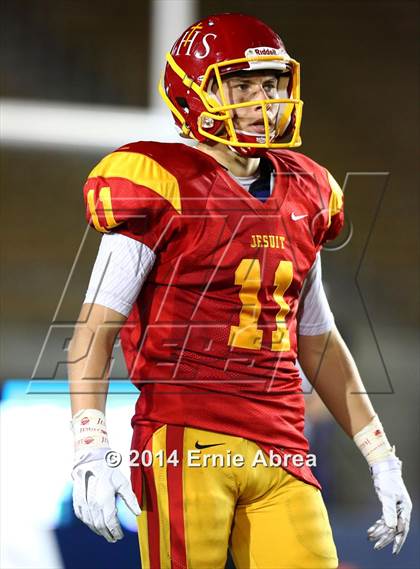 Thumbnail 1 in De La Salle vs. Jesuit photogallery.