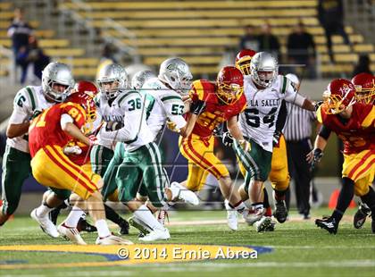 Thumbnail 2 in De La Salle vs. Jesuit photogallery.