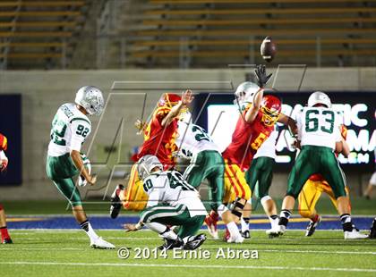 Thumbnail 1 in De La Salle vs. Jesuit photogallery.