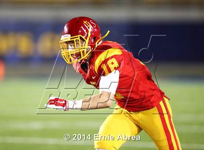 Thumbnail 1 in De La Salle vs. Jesuit photogallery.