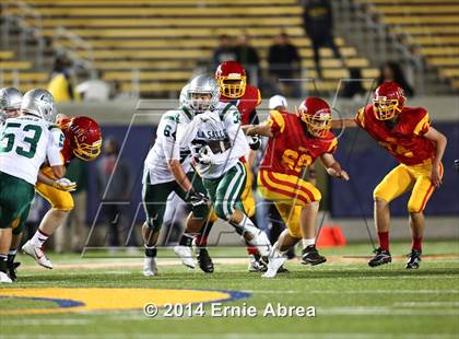 Thumbnail 3 in De La Salle vs. Jesuit photogallery.