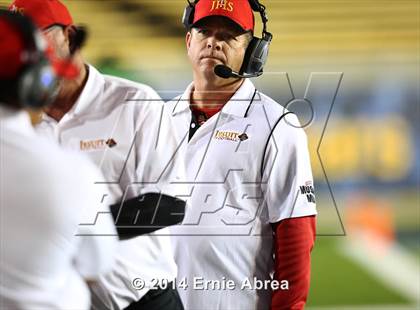 Thumbnail 1 in De La Salle vs. Jesuit photogallery.
