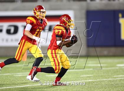 Thumbnail 3 in De La Salle vs. Jesuit photogallery.