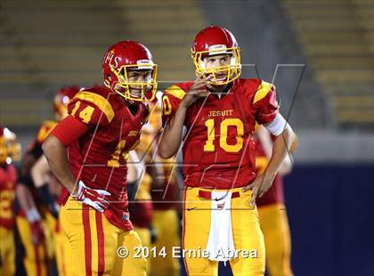 Thumbnail 3 in De La Salle vs. Jesuit photogallery.