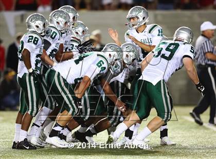 Thumbnail 2 in De La Salle vs. Jesuit photogallery.