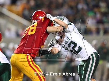 Thumbnail 1 in De La Salle vs. Jesuit photogallery.