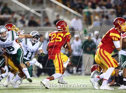 Thumbnail 3 in De La Salle vs. Jesuit photogallery.