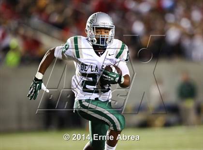 Thumbnail 3 in De La Salle vs. Jesuit photogallery.