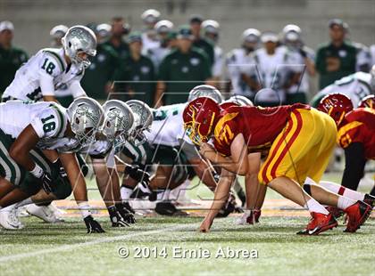 Thumbnail 3 in De La Salle vs. Jesuit photogallery.