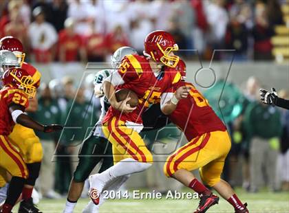 Thumbnail 2 in De La Salle vs. Jesuit photogallery.
