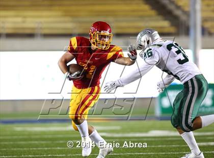 Thumbnail 1 in De La Salle vs. Jesuit photogallery.