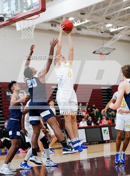 Thumbnail 1 in Charlotte vs Newsome (Suncoast Holiday Classic) photogallery.