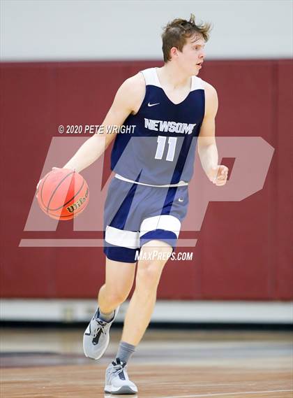 Thumbnail 2 in Charlotte vs Newsome (Suncoast Holiday Classic) photogallery.