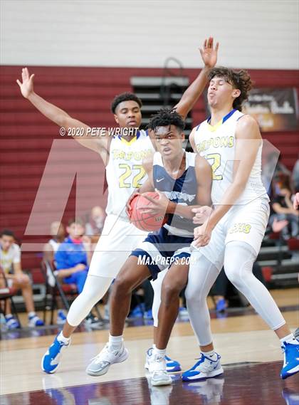 Thumbnail 2 in Charlotte vs Newsome (Suncoast Holiday Classic) photogallery.