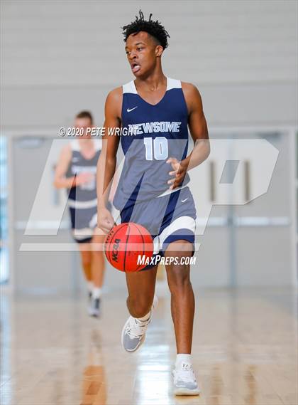 Thumbnail 1 in Charlotte vs Newsome (Suncoast Holiday Classic) photogallery.