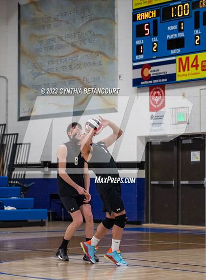 Thumbnail 3 in Highlands Ranch vs Cherry Creek photogallery.