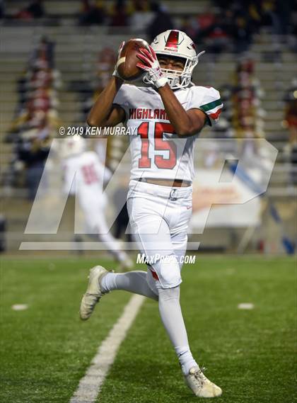 Thumbnail 2 in Cypress Woods vs The Woodlands (UIL 6A DI Region 2 Area) photogallery.