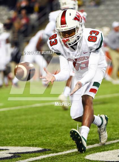 Thumbnail 2 in Cypress Woods vs The Woodlands (UIL 6A DI Region 2 Area) photogallery.