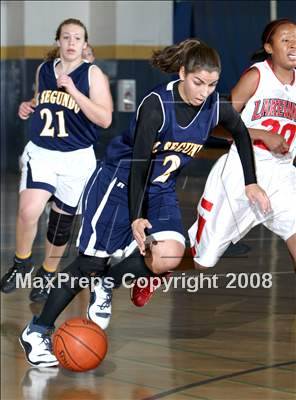 Thumbnail 2 in  El Segundo vs. Lakewood (Gahr Tournament) photogallery.