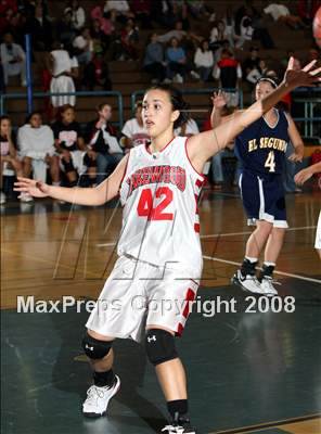 Thumbnail 3 in  El Segundo vs. Lakewood (Gahr Tournament) photogallery.