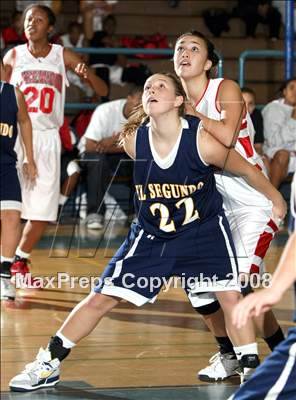 Thumbnail 1 in  El Segundo vs. Lakewood (Gahr Tournament) photogallery.