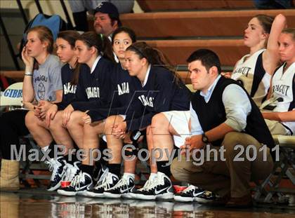 Thumbnail 2 in Farragut vs Powell (Kroger Thanksgiving Classic) photogallery.