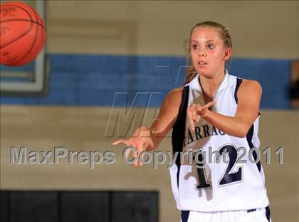 Thumbnail 2 in Farragut vs Powell (Kroger Thanksgiving Classic) photogallery.