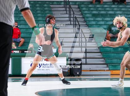 Thumbnail 2 in Royal vs. South Torrance photogallery.