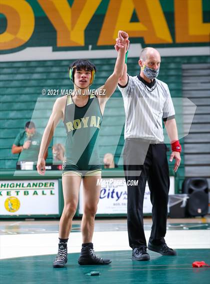 Thumbnail 3 in Royal vs. South Torrance photogallery.