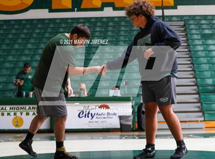 Thumbnail 3 in Royal vs. South Torrance photogallery.