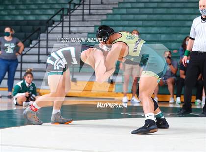 Thumbnail 3 in Royal vs. South Torrance photogallery.