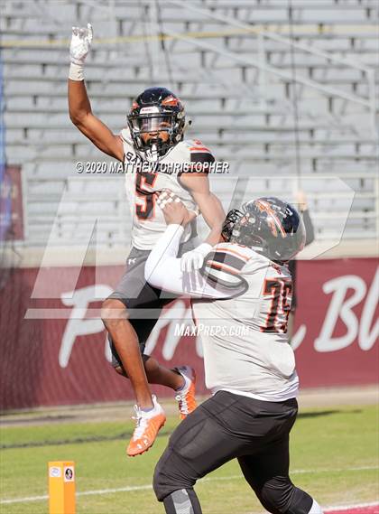Thumbnail 2 in Seminole vs. Osceola (FHSAA 8A Final)  photogallery.