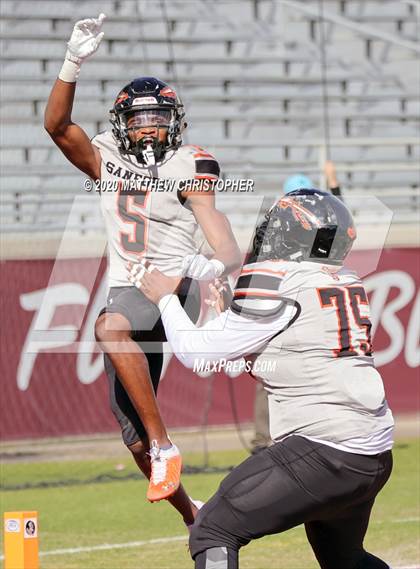 Thumbnail 1 in Seminole vs. Osceola (FHSAA 8A Final)  photogallery.