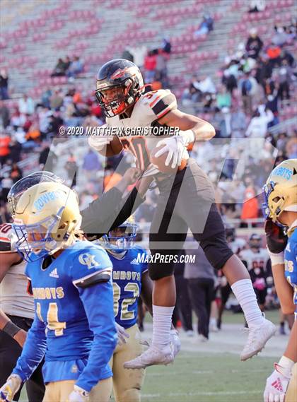 Thumbnail 3 in Seminole vs. Osceola (FHSAA 8A Final)  photogallery.