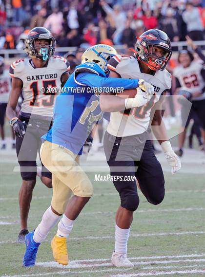 Thumbnail 2 in Seminole vs. Osceola (FHSAA 8A Final)  photogallery.