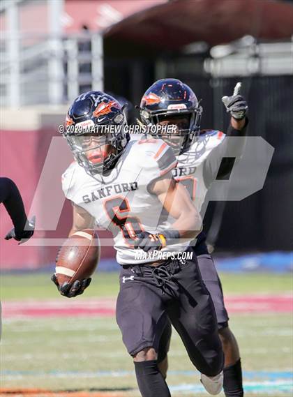 Thumbnail 3 in Seminole vs. Osceola (FHSAA 8A Final)  photogallery.