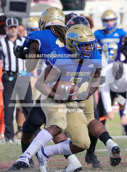 Thumbnail 2 in Seminole vs. Osceola (FHSAA 8A Final)  photogallery.