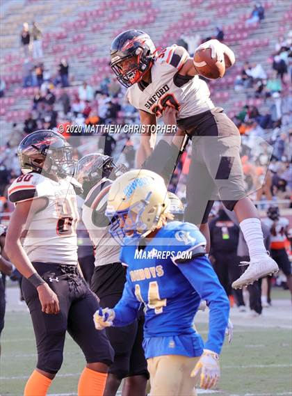 Thumbnail 2 in Seminole vs. Osceola (FHSAA 8A Final)  photogallery.