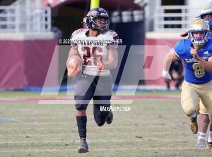 Thumbnail 3 in Seminole vs. Osceola (FHSAA 8A Final)  photogallery.