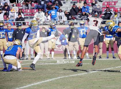 Thumbnail 3 in Seminole vs. Osceola (FHSAA 8A Final)  photogallery.