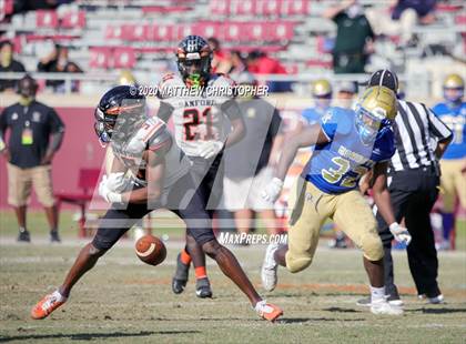 Thumbnail 2 in Seminole vs. Osceola (FHSAA 8A Final)  photogallery.