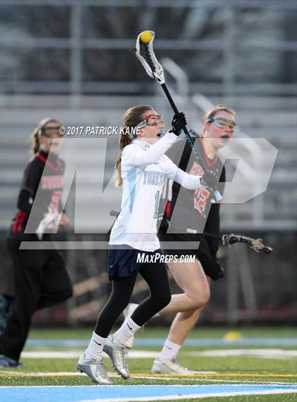 Thumbnail 1 in Herndon @ Yorktown photogallery.