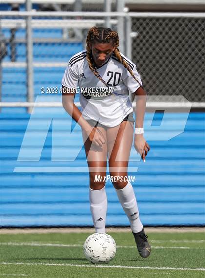 Thumbnail 2 in Rockwall vs. Southlake Carroll (UIL 6A Girls Soccer State Final) photogallery.